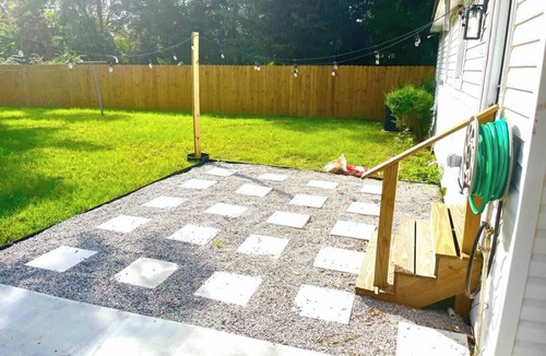 Thunderbolt House | Jean’s Cottage, Fully Fenced, Mins to DT and Tybee