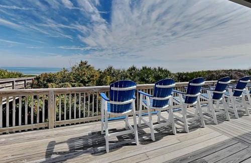Crescent Beach House | Jeans Dream
