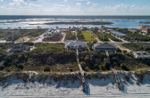 Crescent Beach House | Jeans Dream
