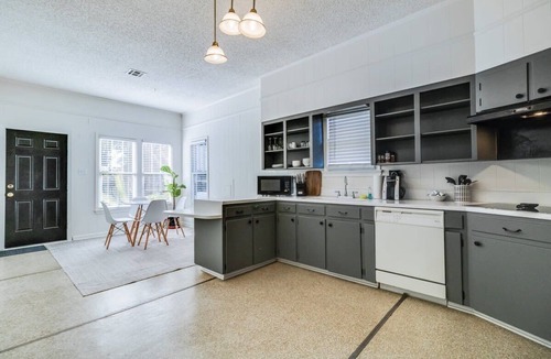 Freetown - Port Rico House | Jefferson Cottage | Walk Downtown & UL Lafayette