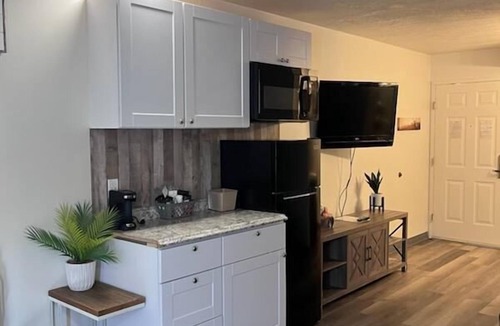 Whitehall Hotel | Jefferson Inn