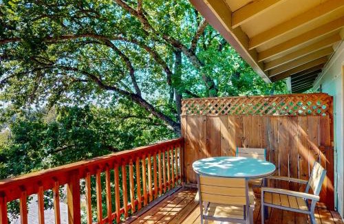 Friendly House | Jefferson Jolly