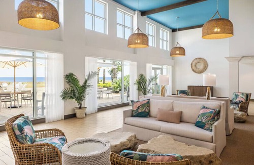 Jekyll Island Hotel | Jekyll Island King Studio Gym/Pool