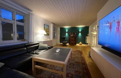 Jelling House | Jelling