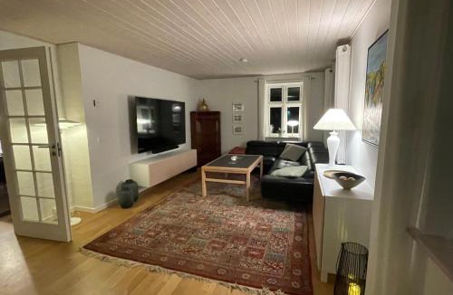 Jelling House | Jelling