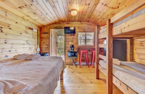 Gardiner House | Jellystone Park Gardiner