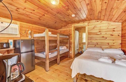 Gardiner House | Jellystone Park Gardiner