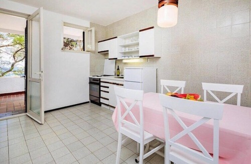 Island Hvar Apartment | Jelsa Resort Apartment near Sea