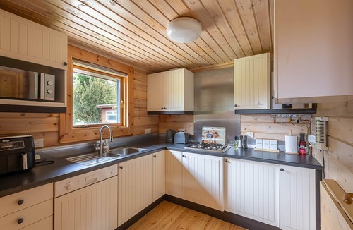 Stocksfield Cabin | JEM Lodge - Lakeside Farm Ltd