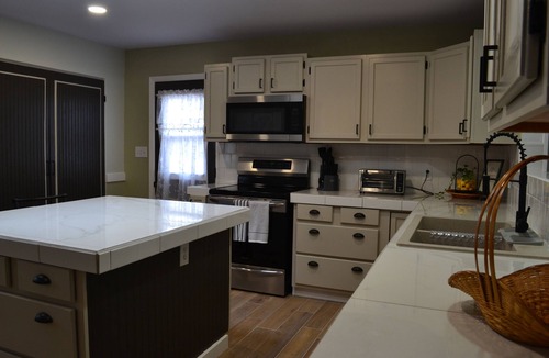 Leon Junction House | Jenkfarm GetawaynYour Home Away from Homenlocated in central Texas