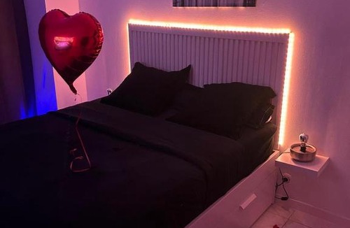 Montereau-Fault-Yonne Apartment | Jennah Spa