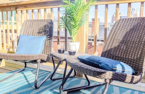 Federal Hill Apartment | Jennifer's Getaway Stunning Views & Private Deck
