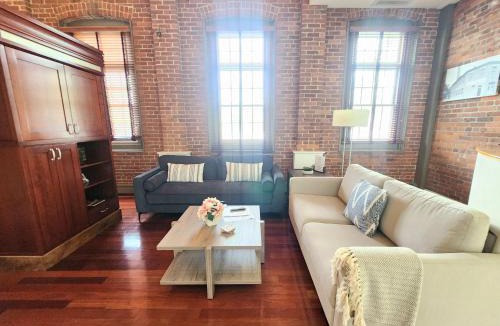 College Hill Apartment | Jennifer's Historic Riverfront Loft Private Patio