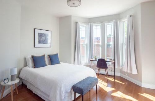 Federal Hill Apartment | Jennifer's Modern Federal Hill Apt w Private Deck