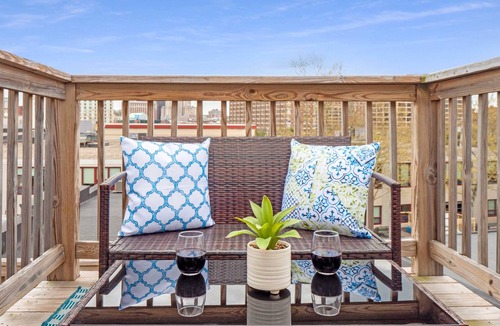 Federal Hill Apartment | Jennifer’s Penthouse Panoramic City Views w/Deck