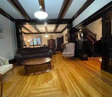 Welland Apartment | Jenny's Suites
