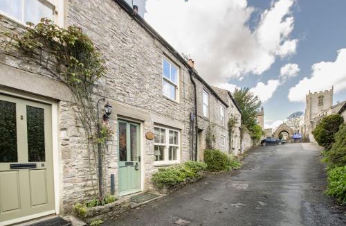 Middleham House | Jenny Wren Cottage