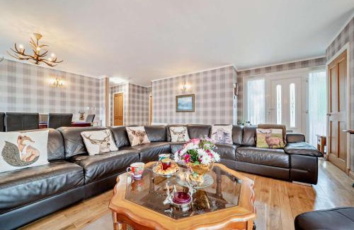 Cairndow House | Jennys Bay