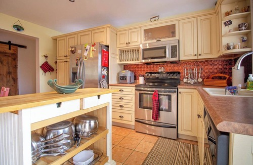 Wollaston Cottage | Jennystone Place - Four Bedroom Cottage, Sleeps 8