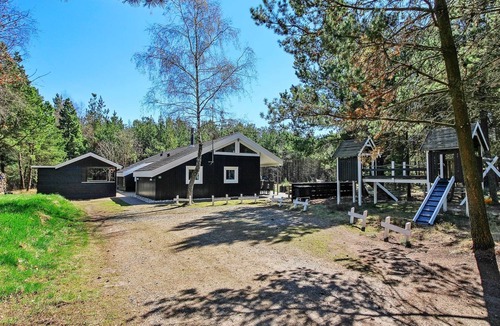 Mosevra House | "Jensen" - 700m to the fjord by Interhome