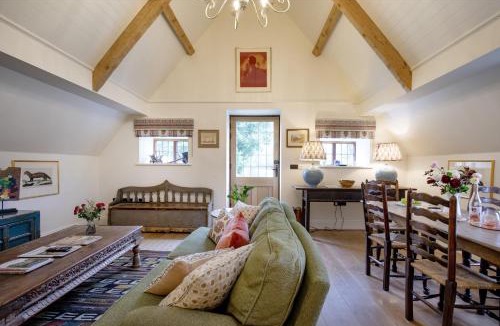 Sherborne House | Jerards Stables