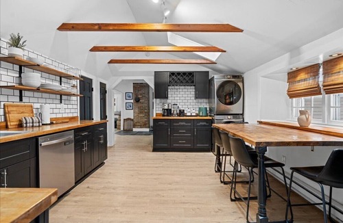 Bartlett Cabin | Jericho Mountain Lodge