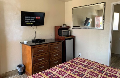 Oakdale Hotel | Jerrys Motel