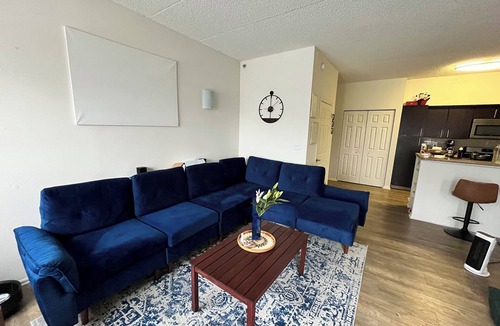 The Waterfront Apartment | Jersey City Waterfront room