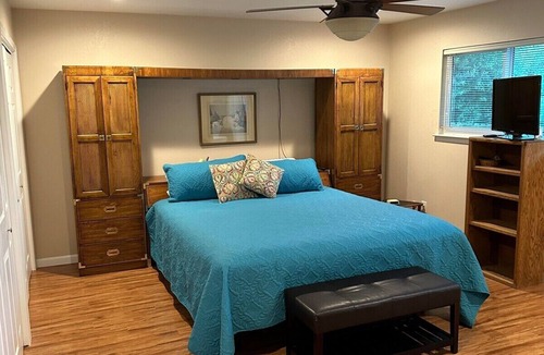 Carmichael House | Jet BNB