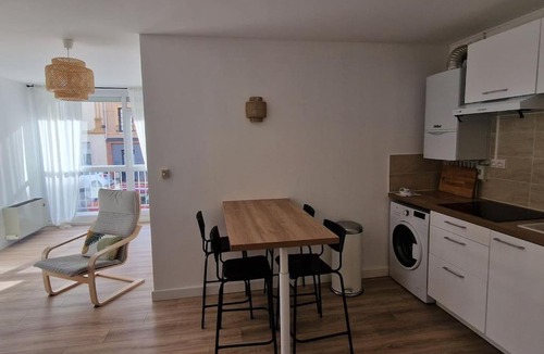 Cote Est Soquence Apartment | Jetez l'encre - Appt 3 chambres Graville