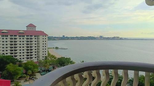 Taman Tanjung Apartment | Jev Penthouse