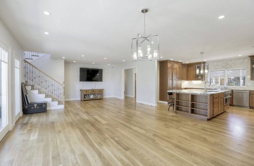 Burlingame House | Jewel in Burlingame