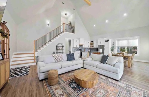Quail Ridge House | Jewel of the Hidden Cove