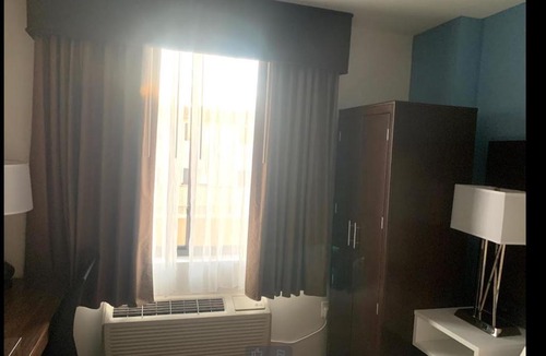 Queens Hotel | JFK Rockaways Inn