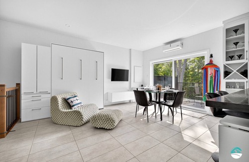 Communaute-Urbaine-de-l'Outaouais Apartment | JGR Calm Glow 1 bedroom apartment