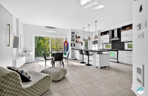 Communaute-Urbaine-de-l'Outaouais Apartment | JGR Calm Glow 1 bedroom apartment