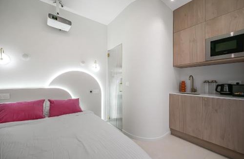 Villeneuve-Saint-Georges Hotel | JIJI Suites Seine Cinéma