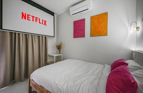 Villeneuve-Saint-Georges Hotel | JIJI Suites Seine Cinéma