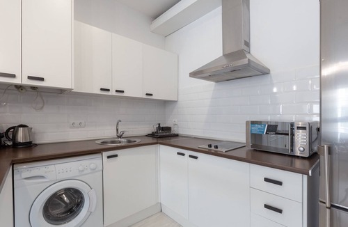 La Merced Apartment | Jinetes Holidays - Apartment In Málaga. Free Wifi