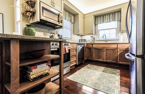 Beach Institute House | Jingle Bells Square House