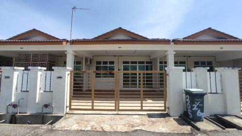 Jitra House | Jitra Binjal Homestay