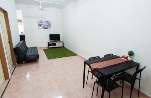 Bukit Rambai House | JJ Melaka Holiday home