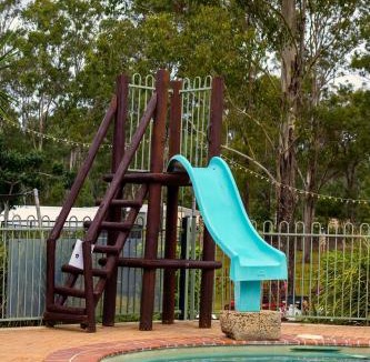 South Kolan House | JJJ's Ranch Farm 2 by Tiny Away