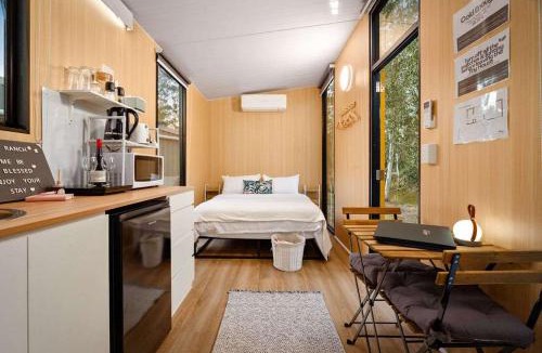 South Kolan House | JJJ's Ranch Farm 2 by Tiny Away