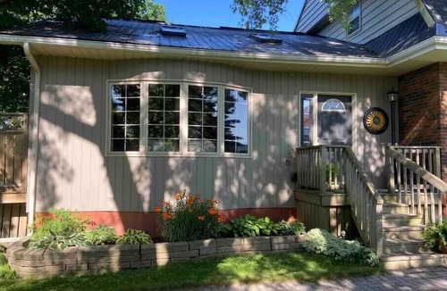 Glen Huron House | JJ’s small town country retreat