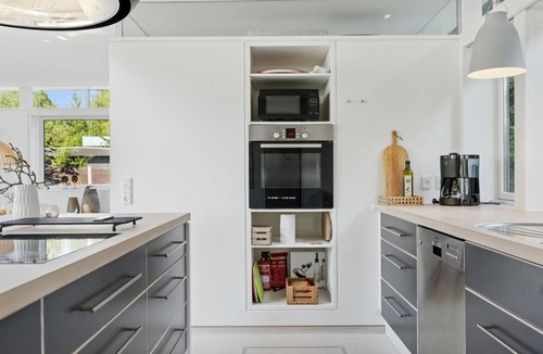Jorlunde House | "Jo" - 175m to the fjord by Interhome