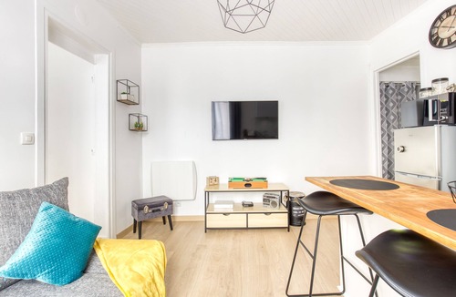 Pantin Apartment | JO 2024 - Métro 5/Parking/Easy Check In/just outside Paris/