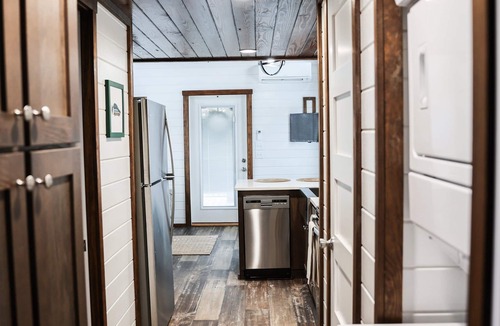 Dover Cottage | Joanie's Place 120 PGL