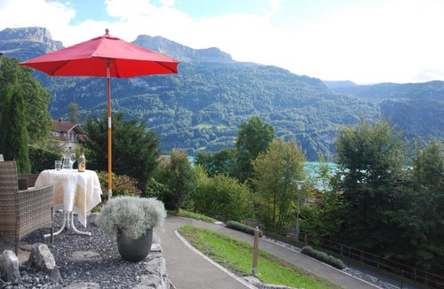 Brienz Bed & Breakfast | Jobin Brienz