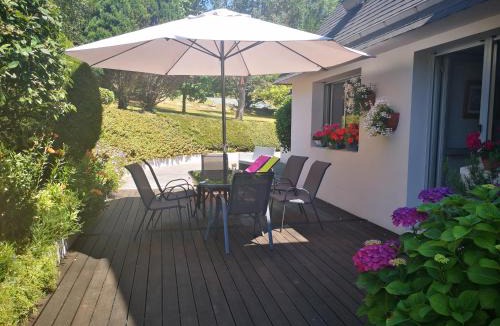 Hopital-Camfrout Bed & Breakfast | Joelle et Hans B&B